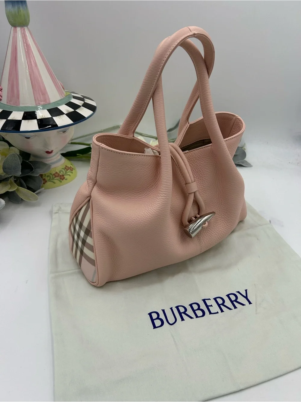 Women's Burberry London calfskin leather loop tote bag pristine